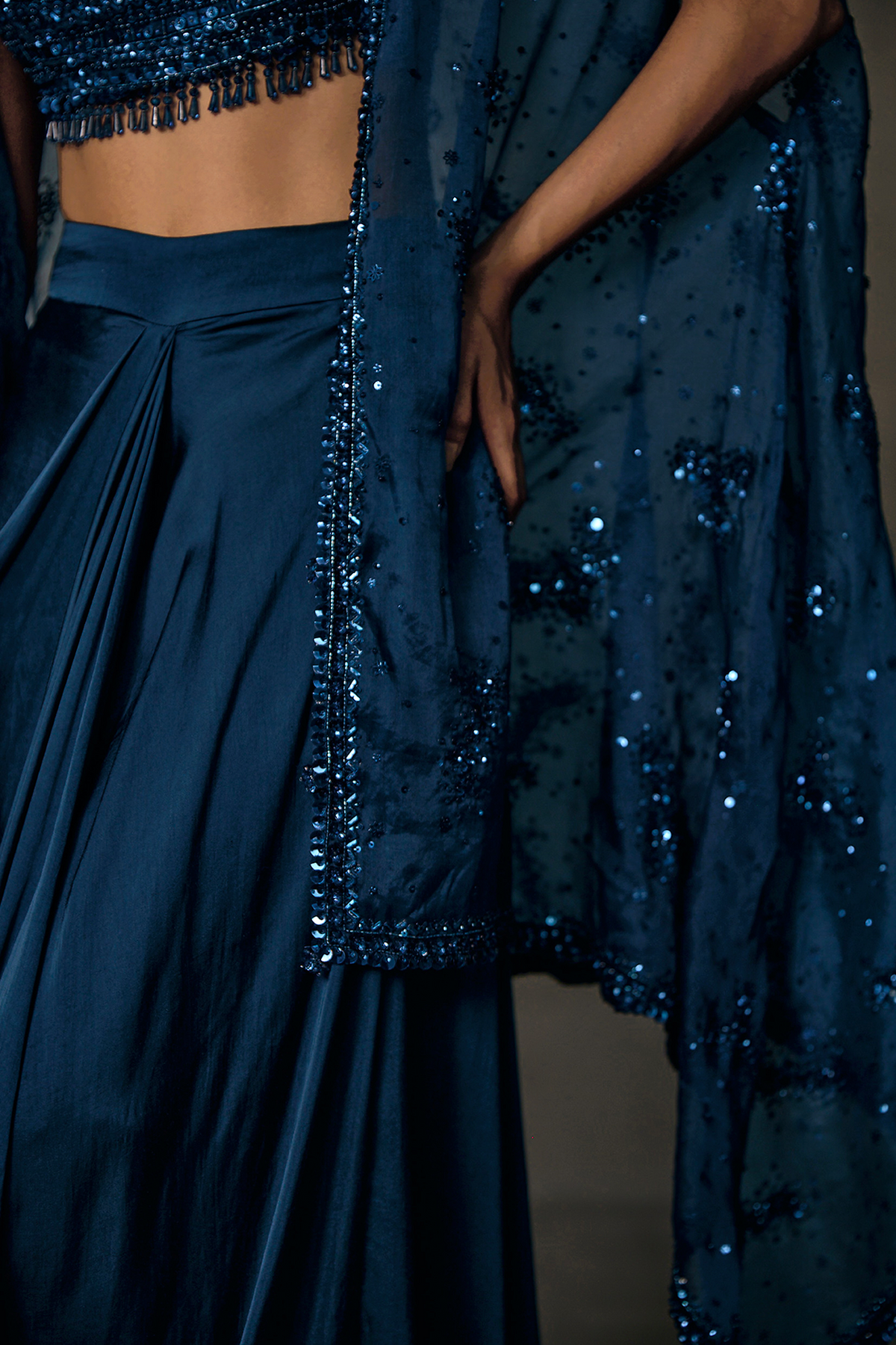 Della Cape Set