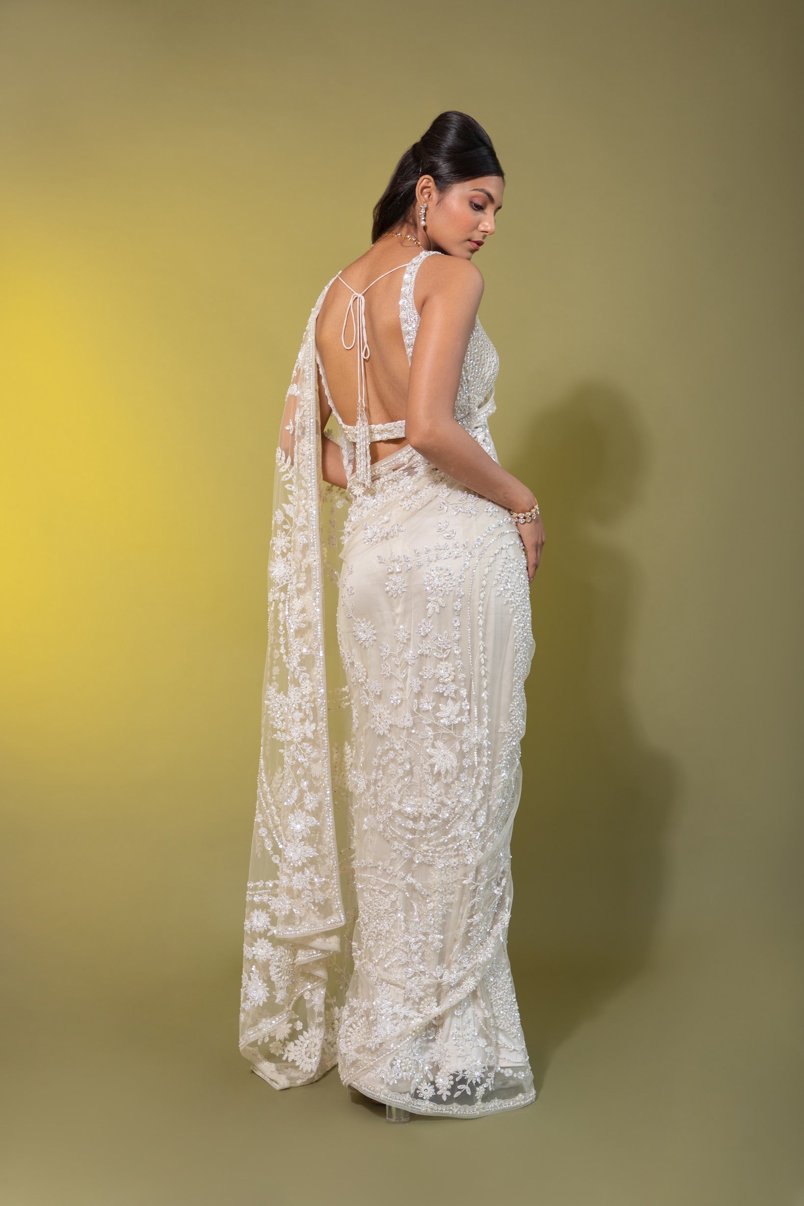 Cassie in Ivory