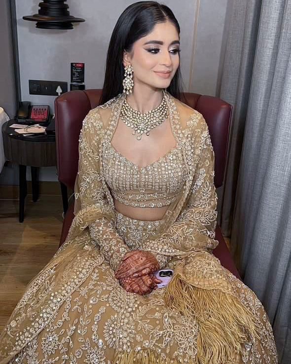 Nikitaa N wearing the Dilshad