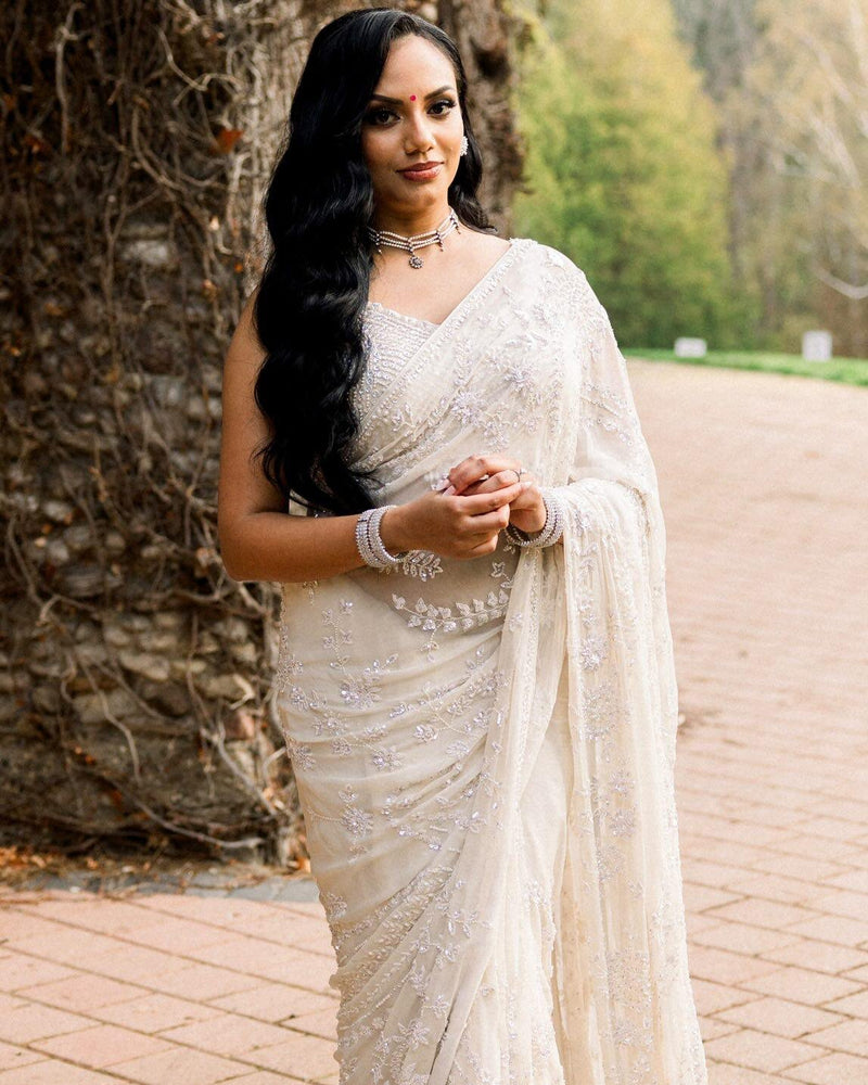 Nishani Subaskaran wearing the Qaynat