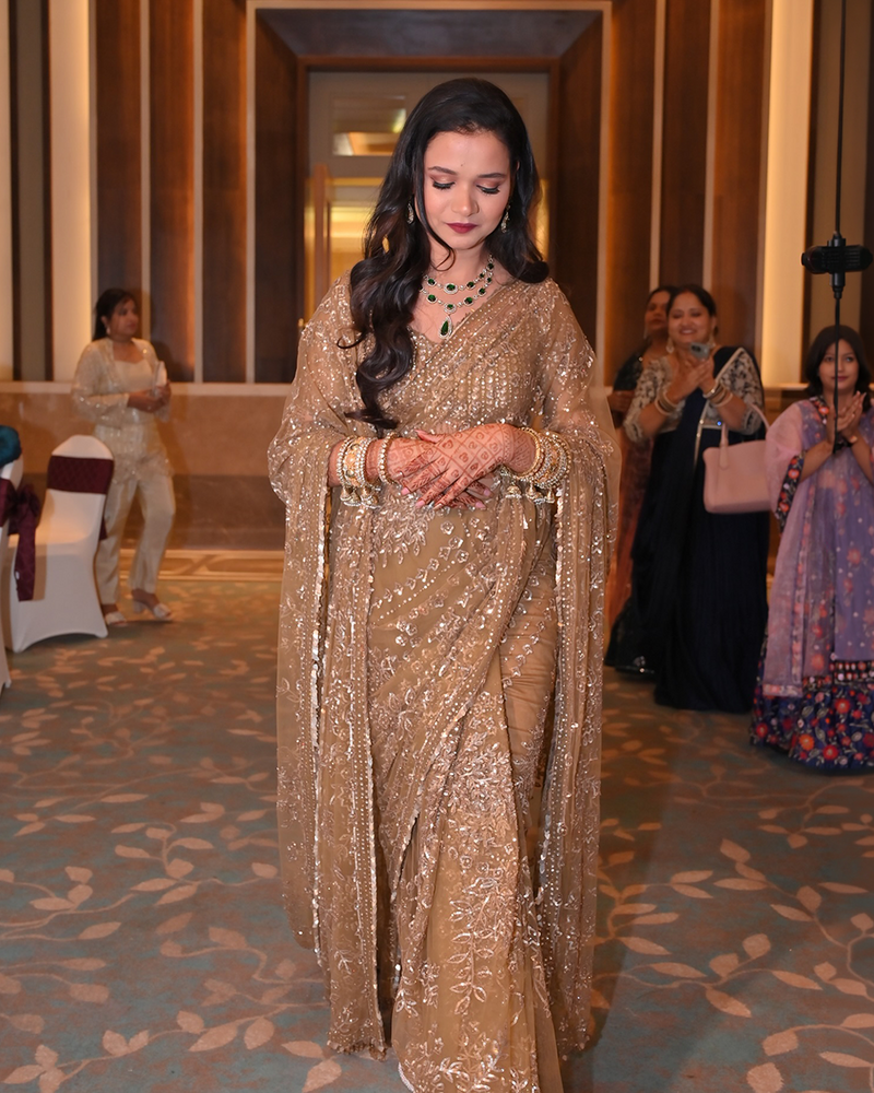 Snehal Shukla wearing the Farishta