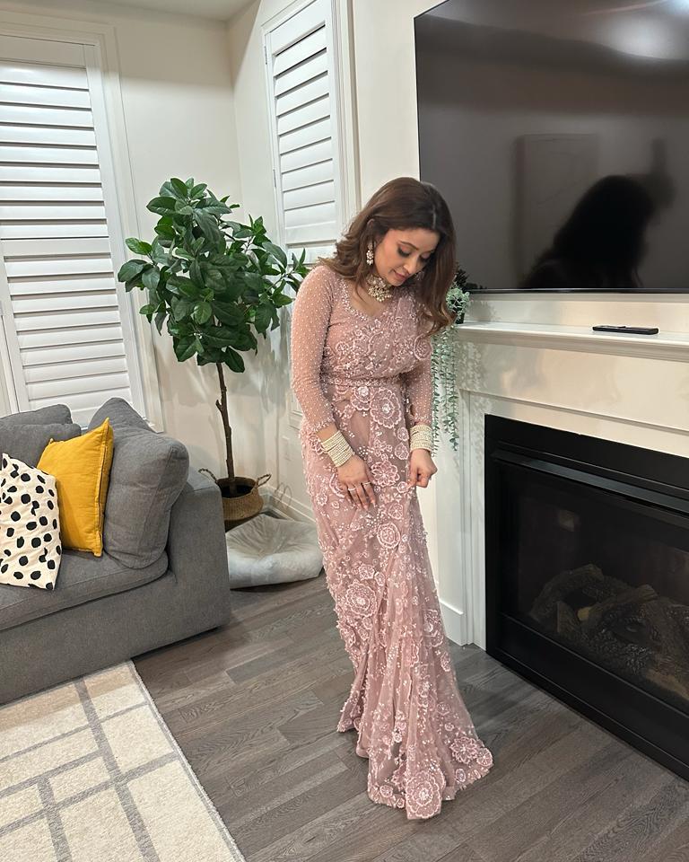 Sumbul Javed wearing the Rosa
