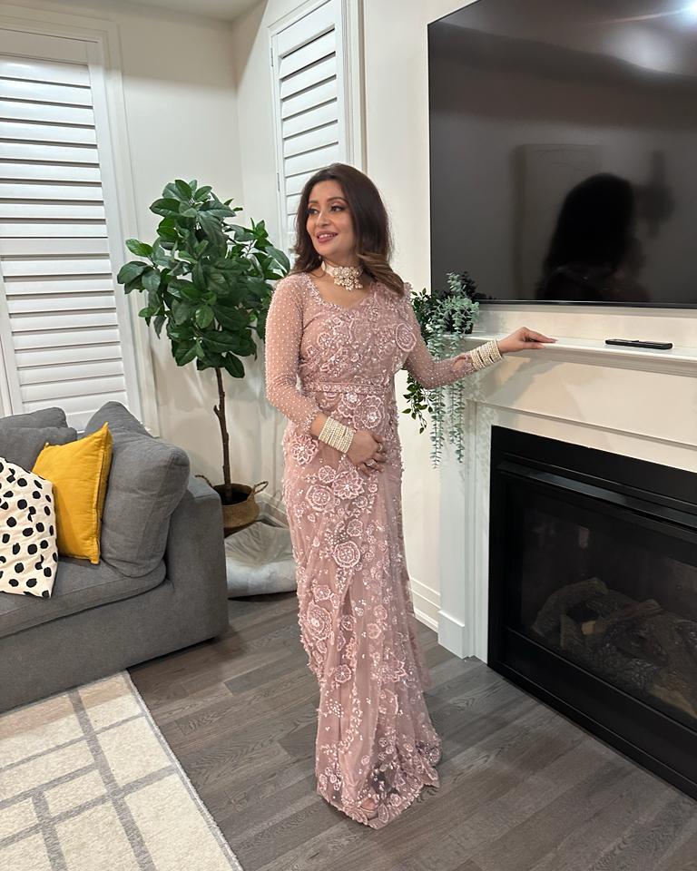 Sumbul Javed wearing the Rosa