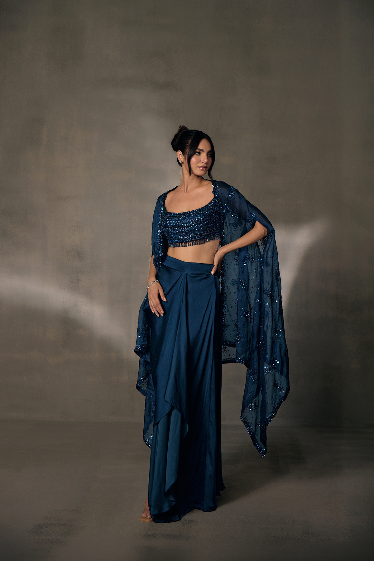 Della Cape Set