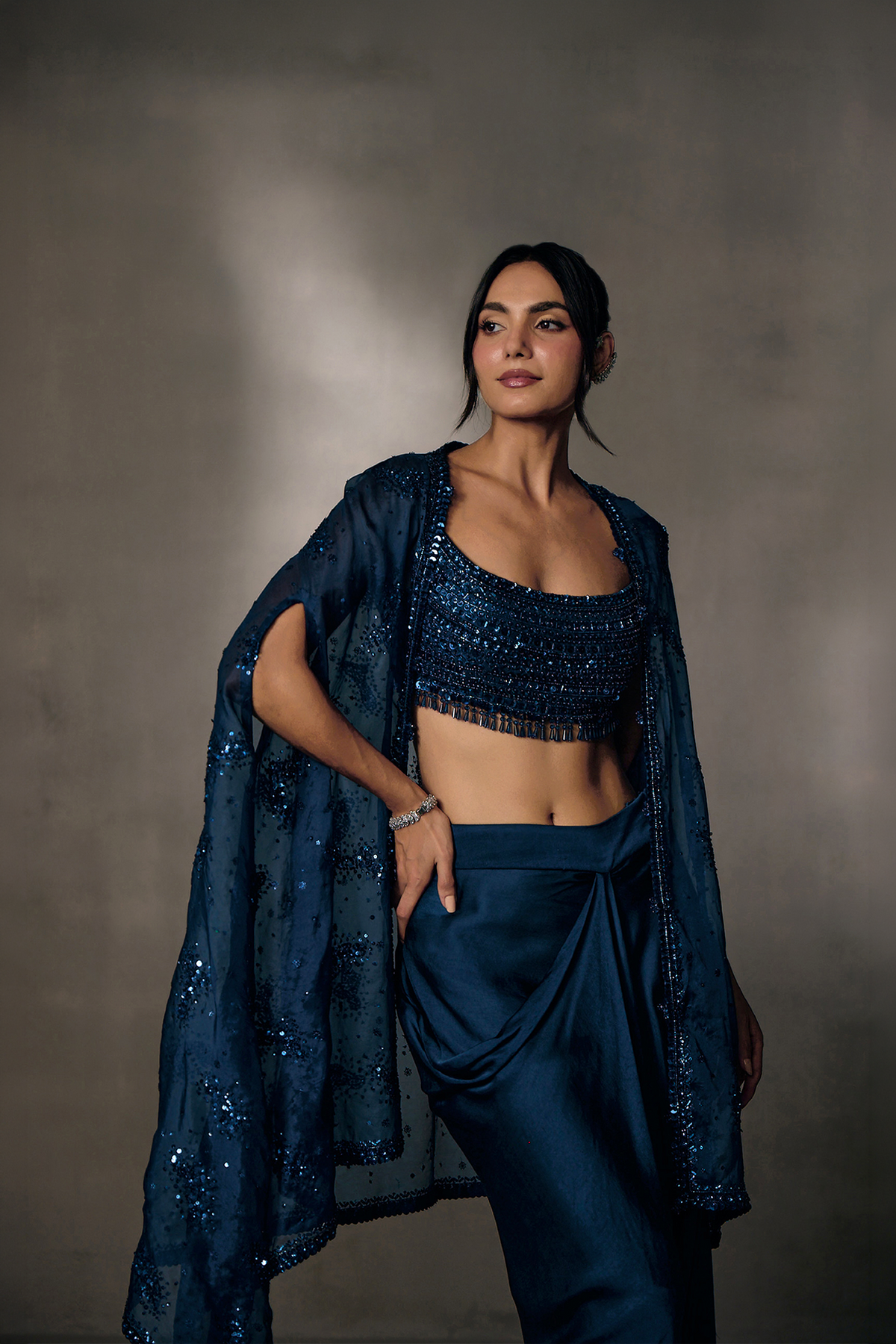 Della Cape Set